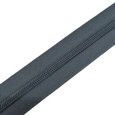 Zip Chain YKK no5 Black